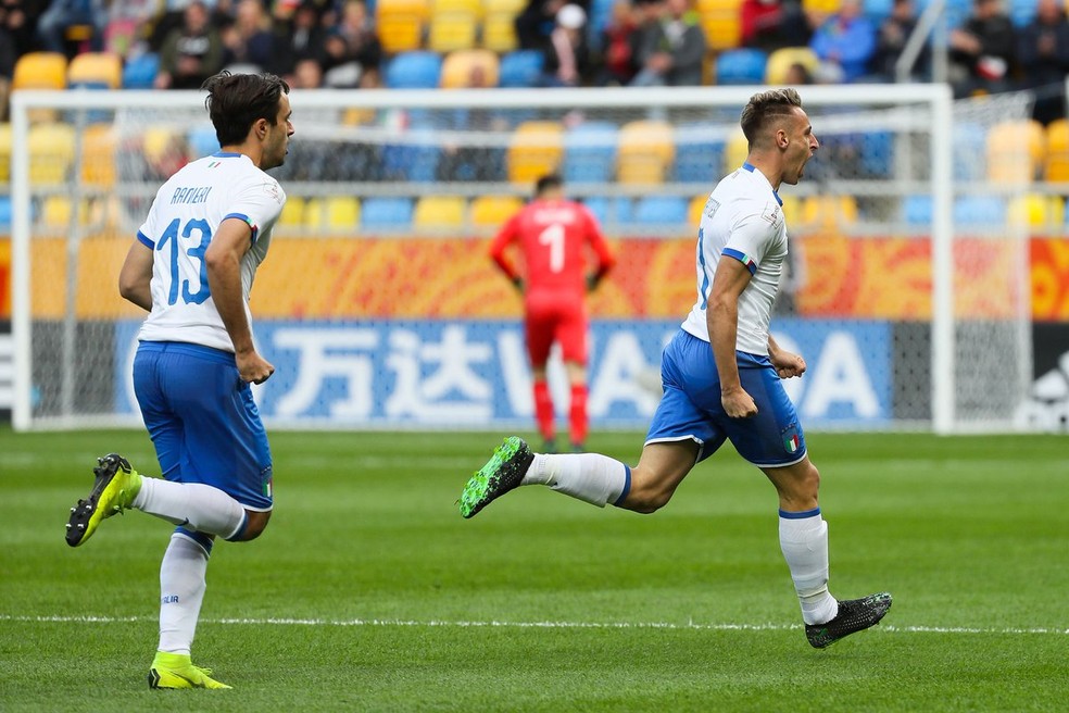 Frattesi comemora o primeiro gol da Itália no Mundial Sub-20 — Foto: Reprodução/Twitter