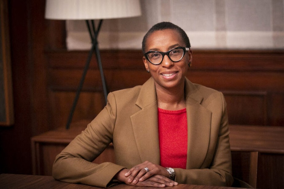 Professora de estudos africanos e afro-americanos, Claudine Gay é especialista em política de minorias e venceu processo com 600 concorrentes