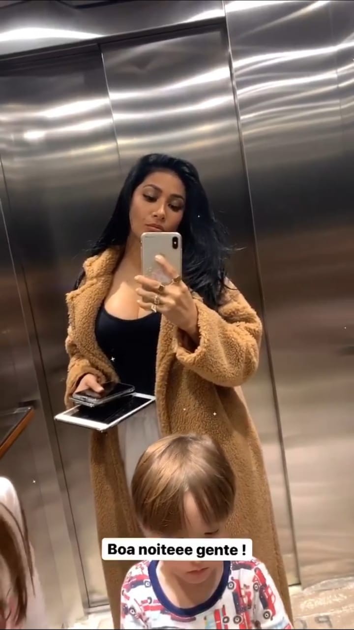 Simaria faz vídeo com os filhos no elevador de casa (Foto: Reprodução/Instagram)