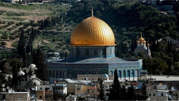 Jerusalém 'evoca um senso do sagrado, do histórico e do celestial' - a uma extensão potencialmente devastadora (Foto: Getty Images)
