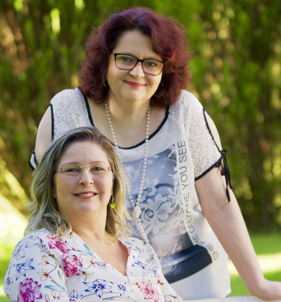 Laura Sánchez e Rute Pinheiro lançam a obra neste sábado (20) — Foto: Divulgação