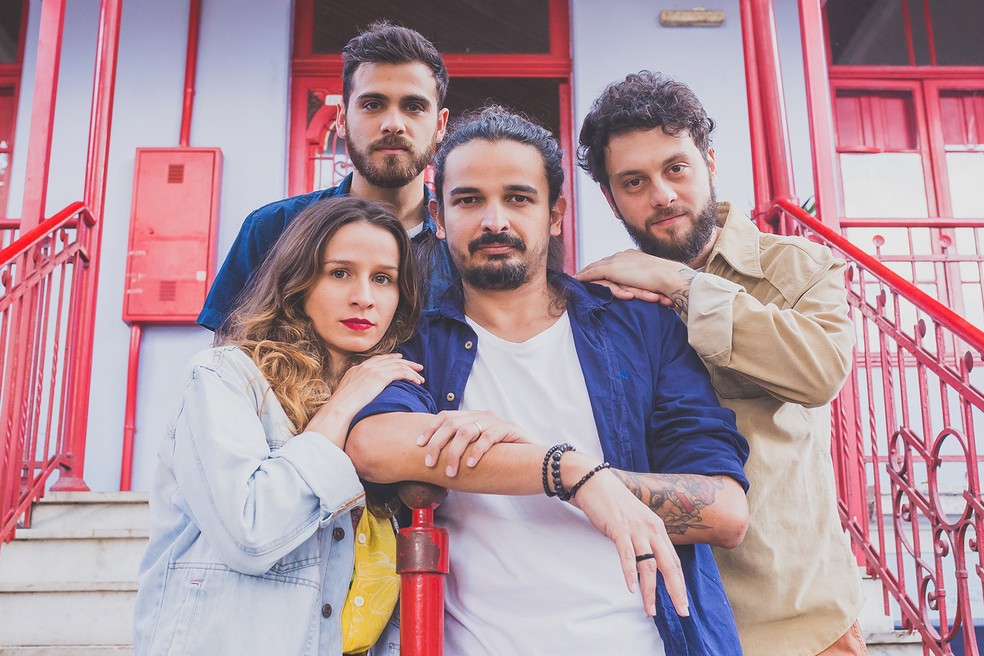 Banda Plutão Já Foi Planeta é uma das atrações — Foto: Lucas Silvestre / Divulgação