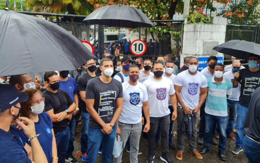 Guardas Municipais realizam protesto em Salvador — Foto: Rildo Araujo/TV Bahia
