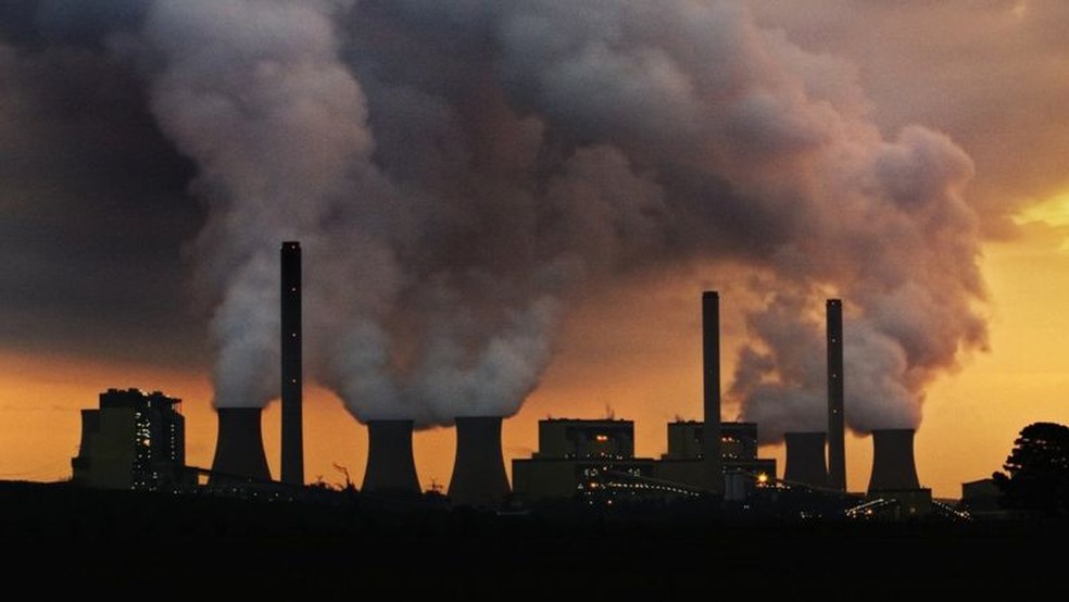 Países como Índia e China ainda têm alta dependência do carvão — Foto: GETTY IMAGES via BBC