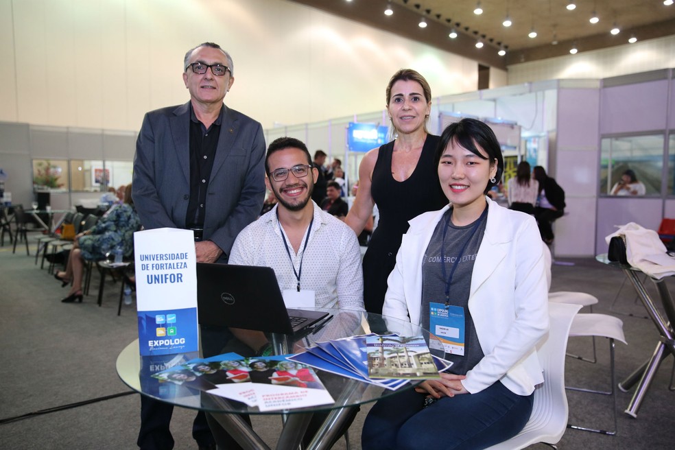 Mercado de trabalho de comércio exterior se expande com Mercado de trabalho de comércio exterior se expande com