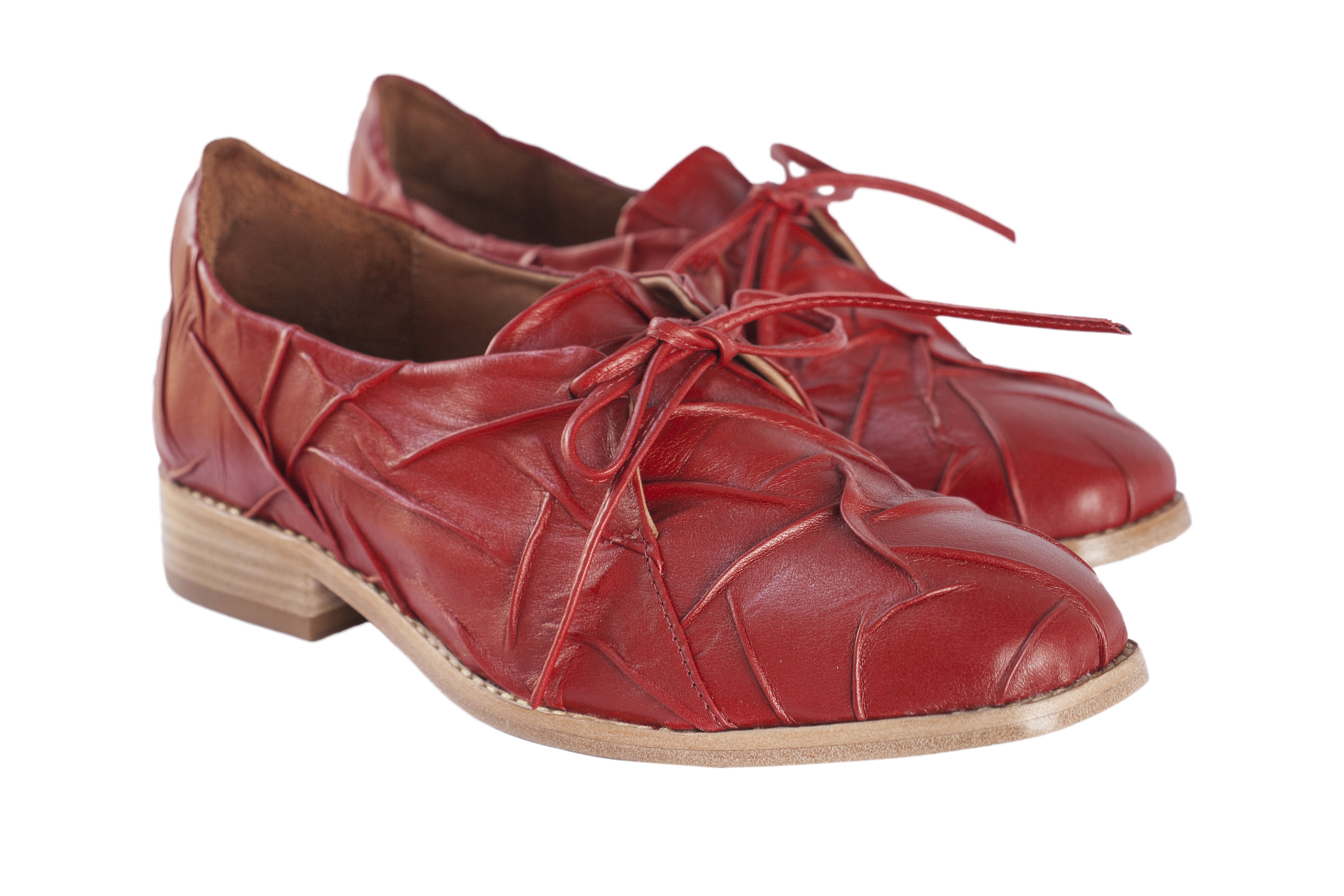 Sapato Oxford enrugado Virginia Barros (Foto: Reprodução)
