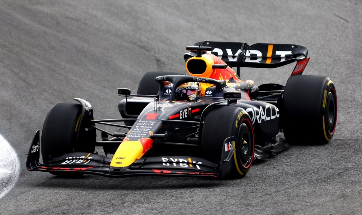 F1: Red Bull cria jogo no Brasil e vencedores vão pilotar o carro de Verstappen na pista