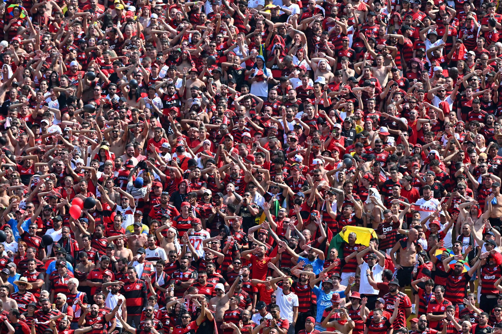 Torcedores do Flamengo fazem festa na final da Libertadores