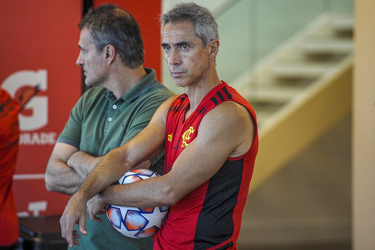 Flamengo 'rasga' acordo com Paulo Sousa, emperra pagamento de multa e t&eacute;cnico avalia ir &agrave; Fifa