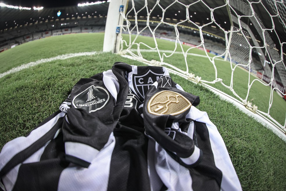 Camisa do Atlético com emblema da Libertadores 2022 — Foto: Pedro Souza/Atlético-MG 