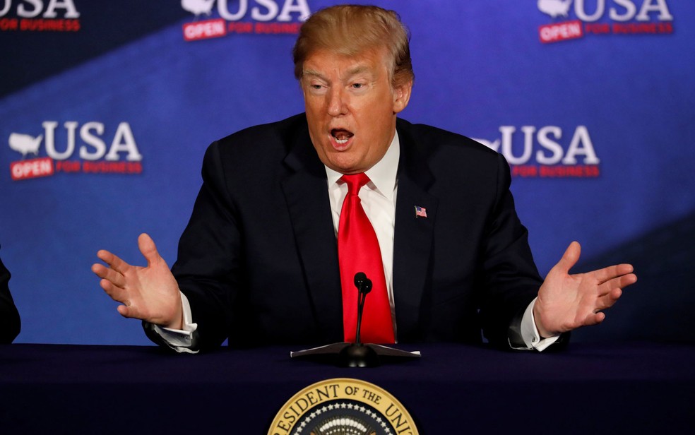 O presidente dos EUA, Donald Trump, durante um evento de discussão sobre reforma tributária em Cleveland, Ohio, no sábado (5) (Foto: Reuters/Aaron P. Bernstein)