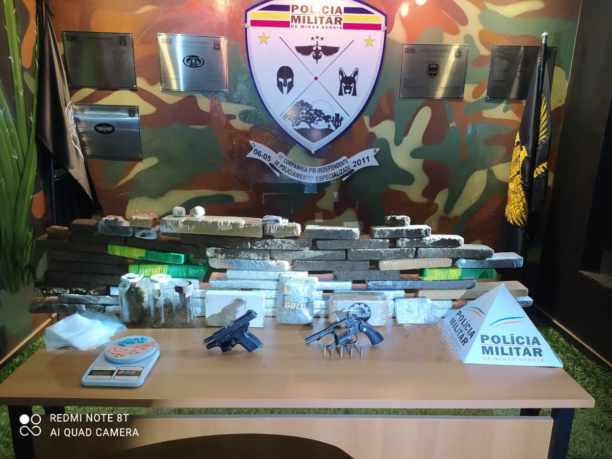 Polícia apreende cerca de 60 kg de drogas, armas e munições em Montes Claros