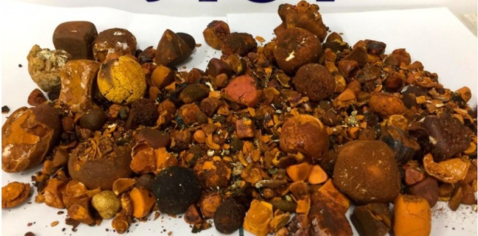 Carga de pedra conhecida como "pedra fel" foi apreendida em Vilhena — Foto: PRF/Divulgação