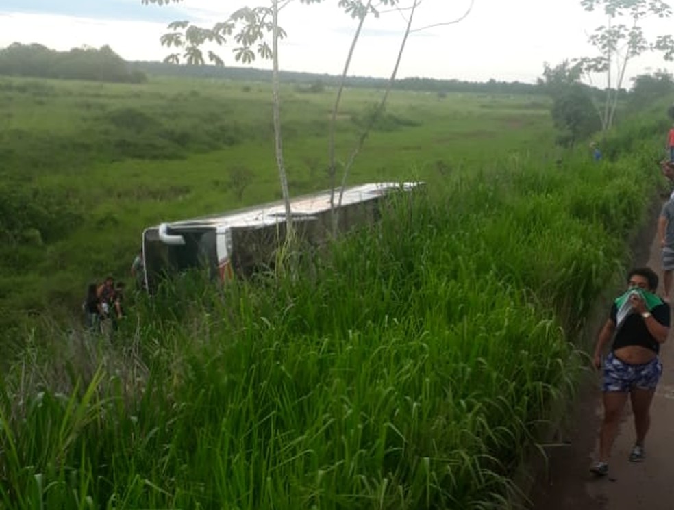 Parte dos estudantes ficaram feridos, mas nenhum em estado grave.  — Foto: Reprodução/Redes Sociais
