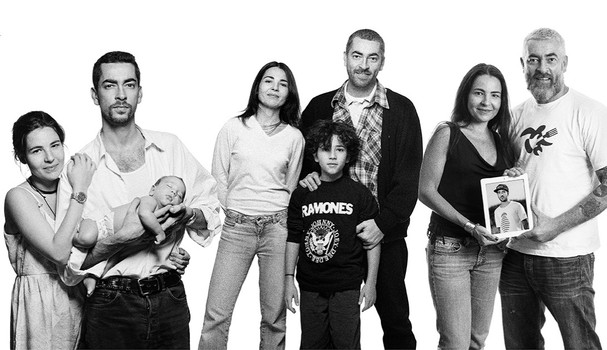 O chef Alex Atala e familia, registrados ao longo de 20 anos na exposição 