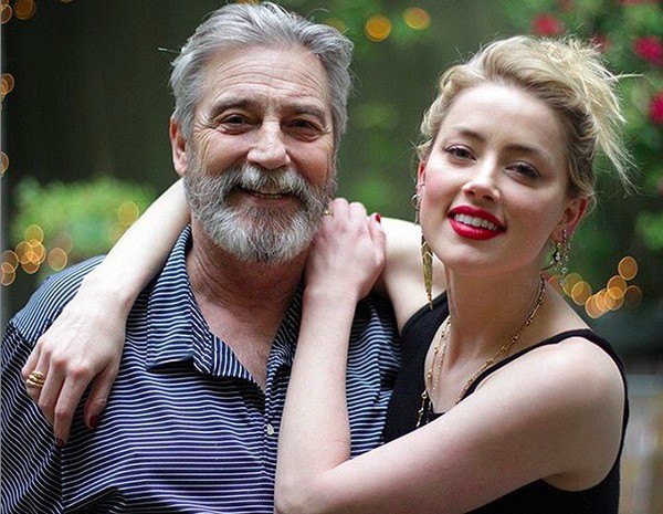A atriz Amber Heard com o pai, o empresário David Heard (Foto: Instagram)