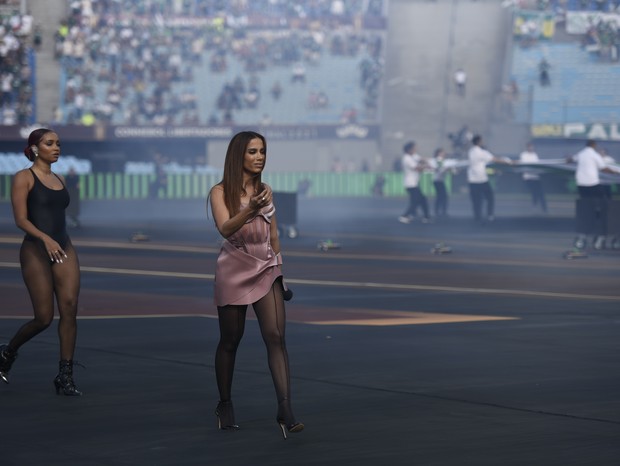Anitta na Copa Libertadores da América (Foto: Delmiro Junior/ Brazil News)