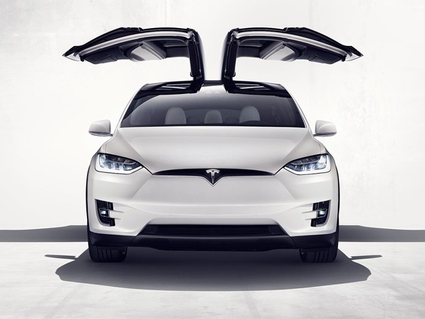 Tesla Model X, um carro com asas, Tecnologia