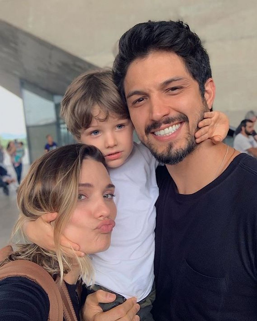 Romulo Estrela exalta Marcos em 'Bom Sucesso' 'Ficamos muito parecidos