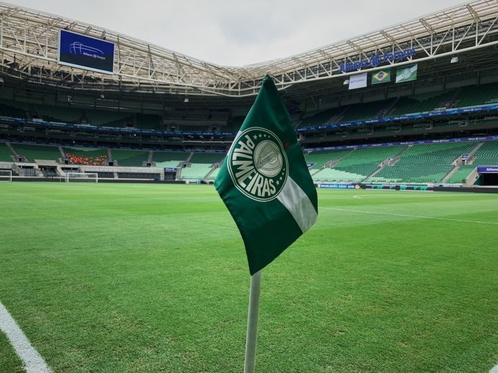 Mano diz que grama sintética na arena vai influenciar na ...