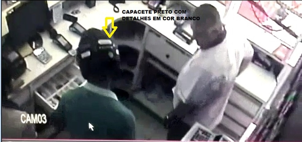 Suspeitos de assaltar farmácia foram presos em Junqueirópolis (Foto: Cedida/Polícia Civil)