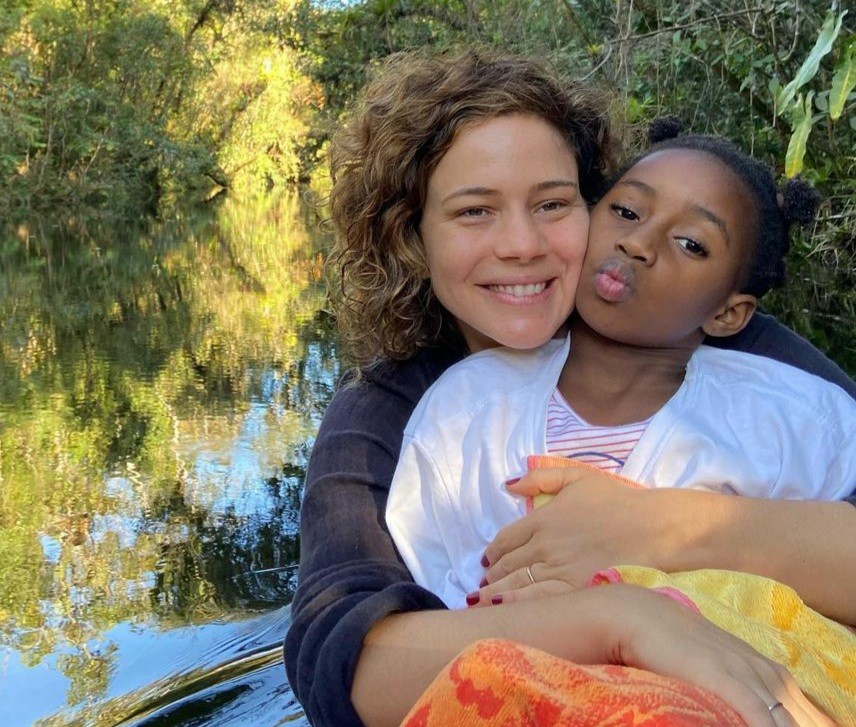 Leandra Leal e a filha, Júlia  (Foto: Reprodução / Instagram )