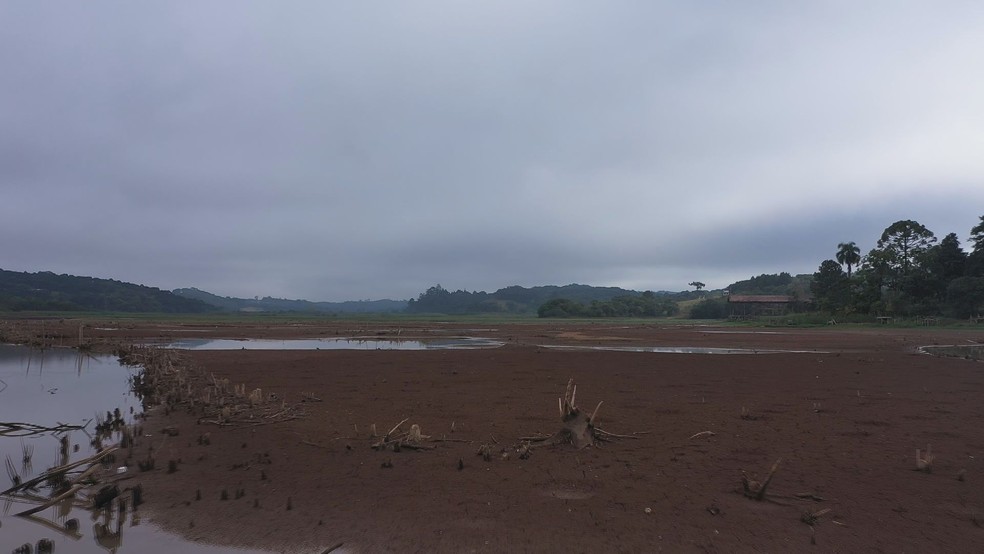 Falta de chuva compromete capacidade dos reservatórios na Região Metropolitana de Curitiba — Foto: RPC Curitiba