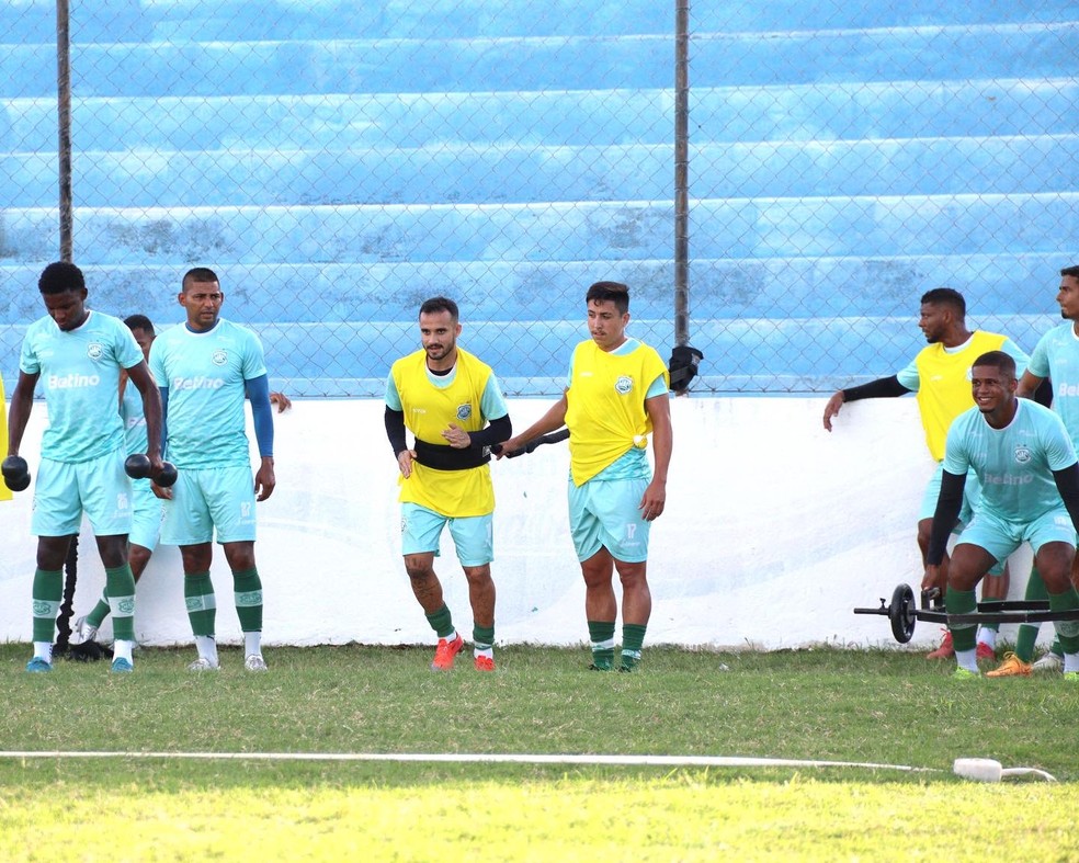 Nacional de Patos treinando no Jos� Cavalcanti  � Foto: Joab Medeiros / Nacional de Patos