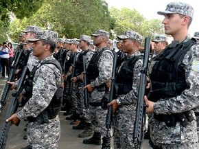 Homens da Força Nacional de Segurança em Teresina (Foto: Reprodução/TV Clube) Homens da Força Nacional de Segurança em Teresina (Foto: Reprodução/TV Clube)