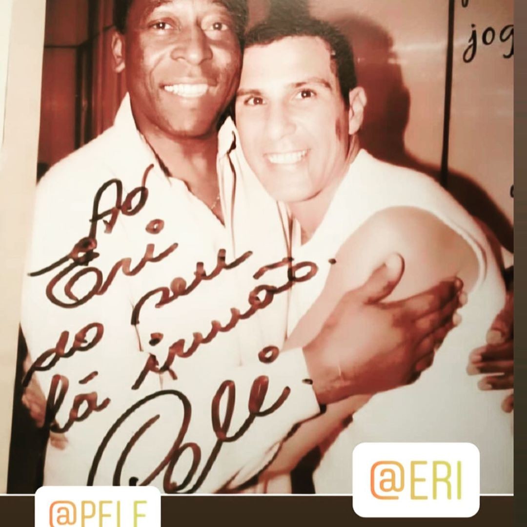 Eri Johnson mostra sua foto ao lado de Pelé (Foto: Reprodução/Instagram)