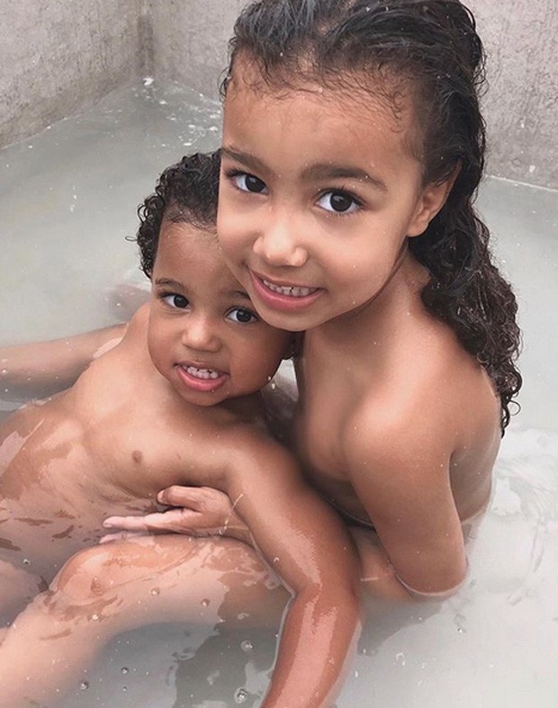 North e Saint, filhos de Kim Kardashian (Foto: Reprodução / Instagram)