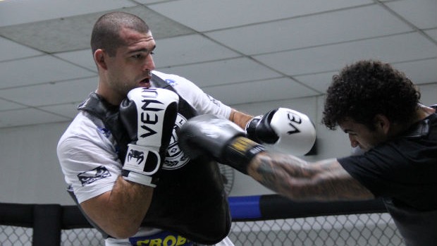 Shogun em treino (Foto: Fernando Araújo/Globoesporte.com)