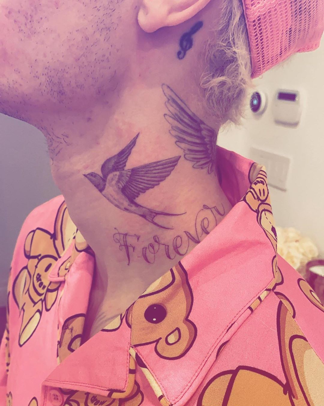 Justin Bieber mostra nova tatuagem (Foto: Reprodução/Instagram)