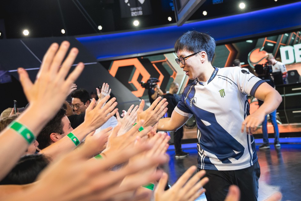 Doublelift é o principal personagem da favorita Team Liquid — Foto: Riot Games/Divulgação