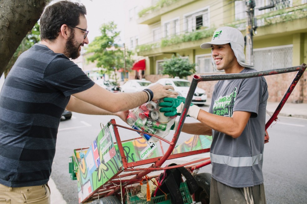 Aplicativo que conecta catadores a geradores de resÃ­duos concorre a prÃªmio internacional â Foto: Bruno Rezende/DivulgaÃ§Ã£o