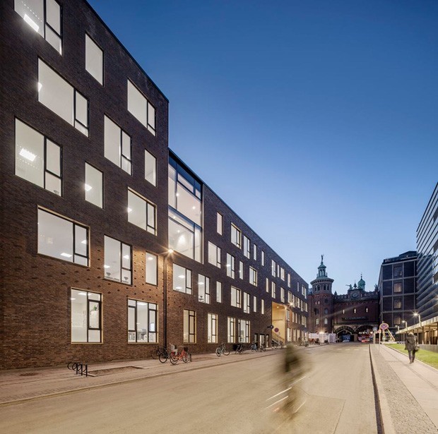Nova escola pública em Copenhague se funde à região histórica   (Foto: Divulgação)