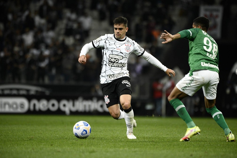 Fagner comemora 15 anos de profissional no Corinthians, veja números