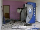 Ladrões deixam R$ 50 mil intactos após explosão de caixas automáticos