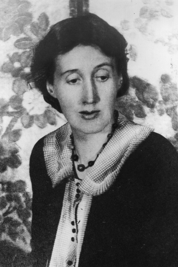 circa 1927:  A portrait of Virginia Woolf, writer and member of the Bloomsbury Group.  (Photo by Evening Standard/Getty Images) (Foto: Getty Images)