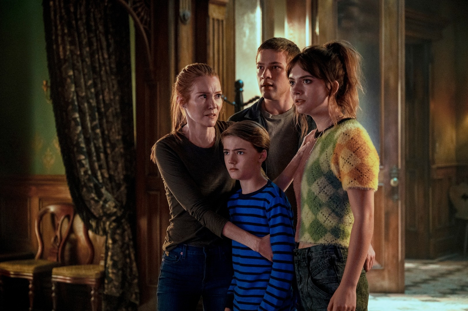 No empolgante episódio final da série, a família Locke descobre ainda mais magia (Foto: Netflix)