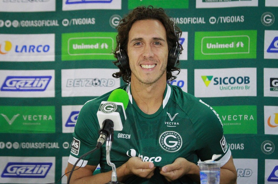 Apresentado Nicolas Vibra Com Chegada Ao Goias E Ja Pode Estrear Goias Ge