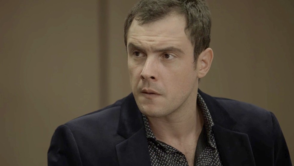 Gael fica indignado com as afirmações do advogado de Sophia (Foto: TV Globo)