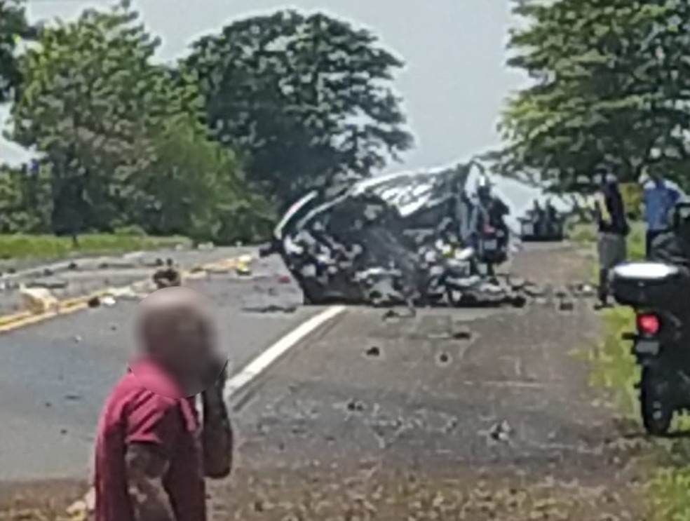 Duas pessoas morreram na Rodovia Júlio Budiski (SP-501), em Álvares Machado (SP) — Foto: Cedida