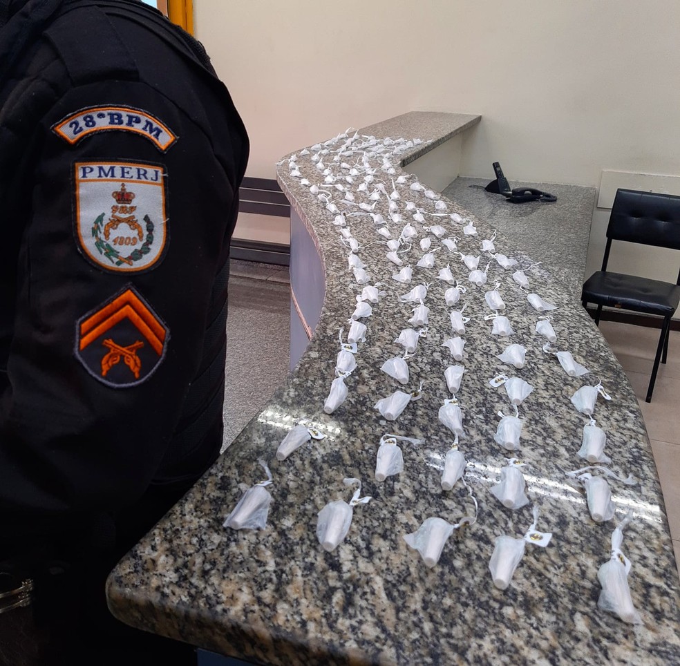 Drogas apreendidas pela Polícia Militar na operação em Barra Mansa — Foto: Divulgação/Polícia Militar