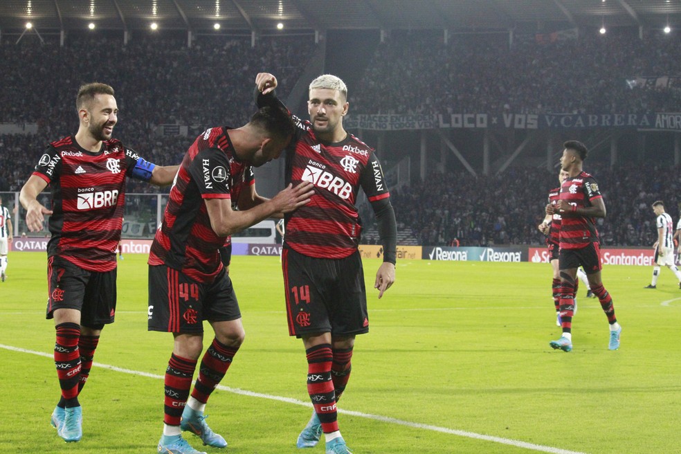 Arrascaeta comemora gol do Flamengo em Córdoba — Foto: Staff Images / Conmebol 