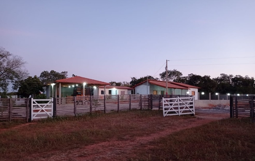 Um dos mandados foi cumprido na fazenda do ex-prefeito — Foto: Polícia Civil/Divulgação