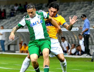 Em baixa, Cruzeiro e Coxa já fizeram confrontos memoráveis no Mineirão