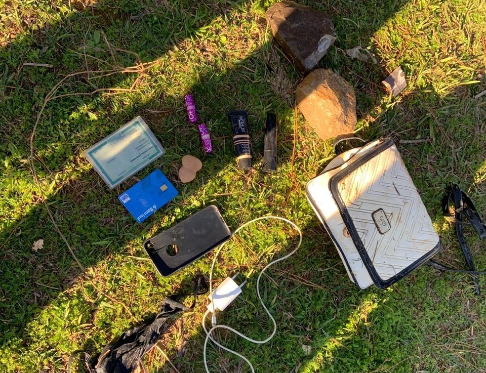 policia encontra bolsa e objetos de jovem desaparecida em soledade rio grande do sul g1
