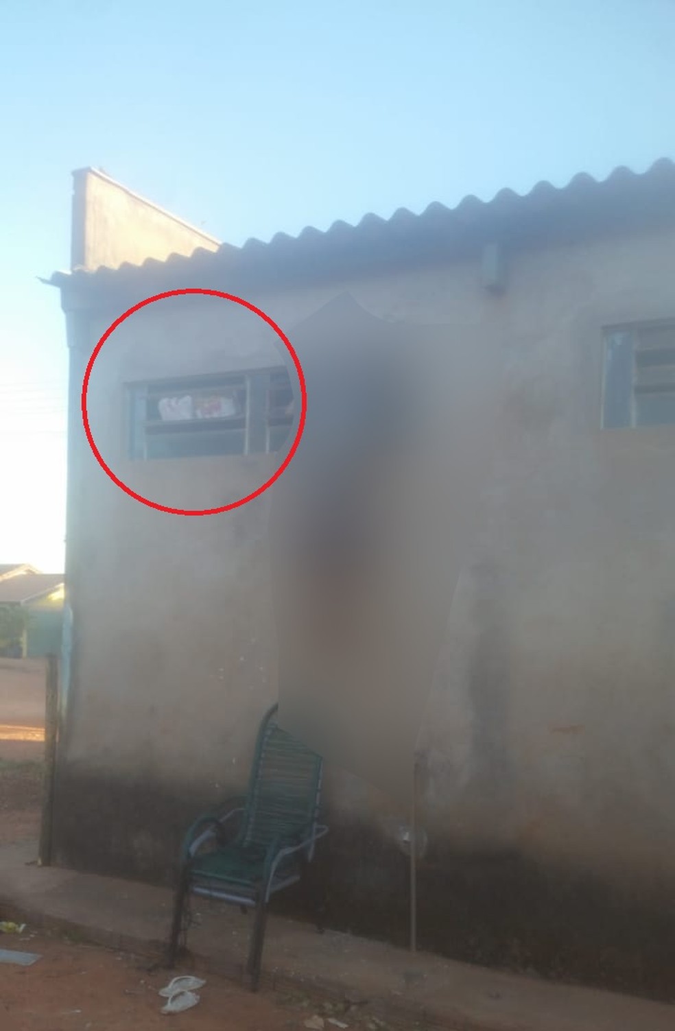 Corpo de adolescente é encontrado preso ao lado de caixas de cerveja, em Rio Verde de MT (MS) — Foto: Redes Sociais/Divulgação