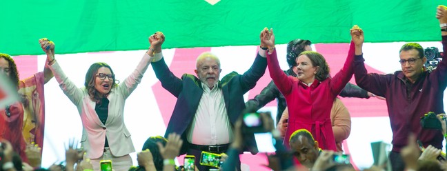 Lançamento da pré-candidatura de Lula à presidência  — Foto:  Edilson Dantas / Agência O Globo
